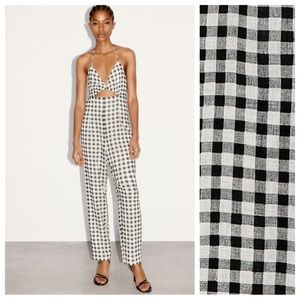 NWT. Zara Black/White Gingham Cut Out Jumpsuit. Size M.